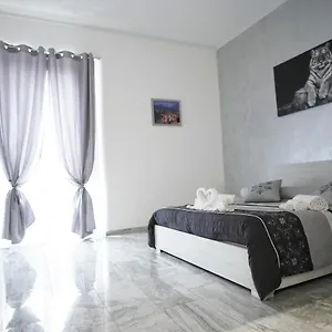 Apartament Luxury, Katania