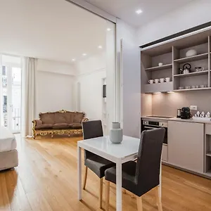 https://rg7-apartments-catania.catania-hotels.net